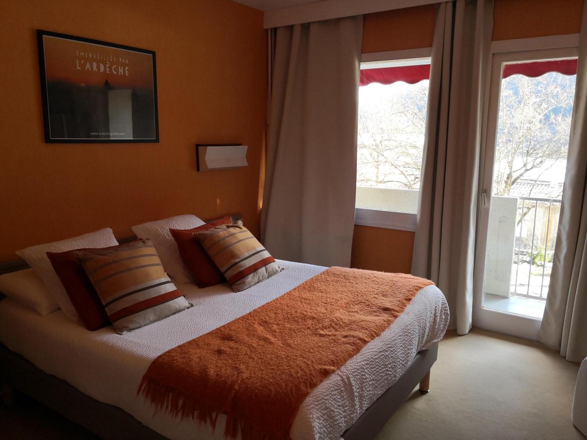 Logis Hotel-Restaurant Le Tanargue Valgorge Екстер'єр фото